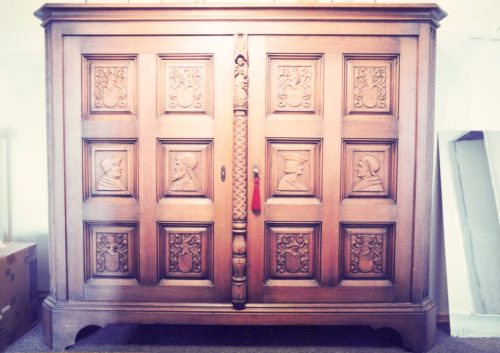 Restaurátorství, replika barokových dveří